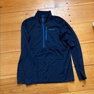 Patagonia Men's Dark Blue Lightweight Jacket